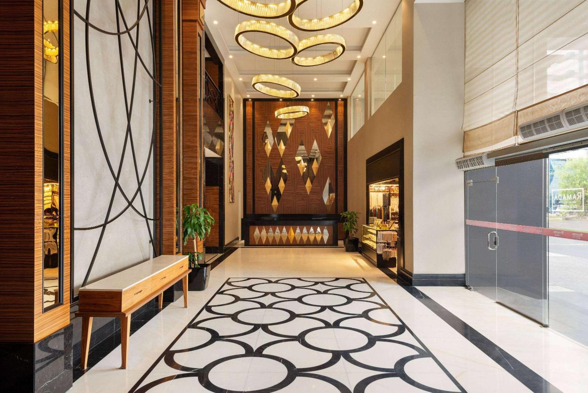 Ramada By Wyndham Makkah Zad Al Rawda Mecca Exterior foto